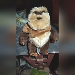 EWOK STUFFED PLUSH TOY. DISNEY PARKS AUTHENTIC ORIGINAL. LUCAS FILM / DISNEY.